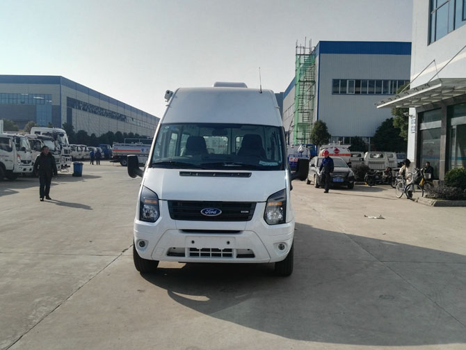 福特新世代全順V348長軸高頂B型房車多方位展示圖1