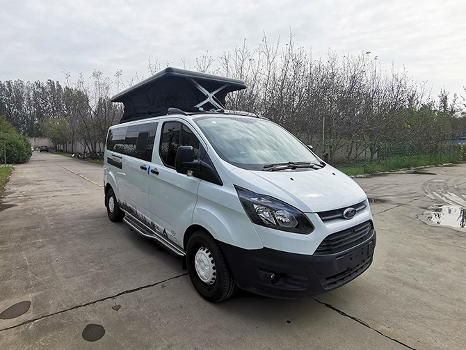 福特新全順升頂房車多方位展示圖2