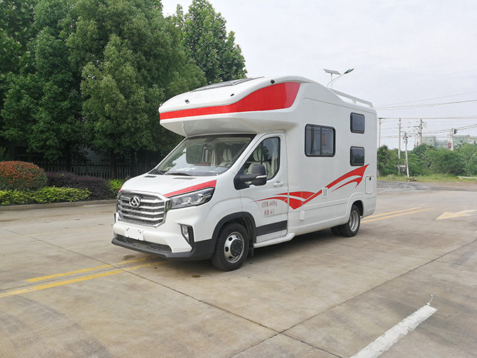 上汽大通V90C型房車(chē)多方位展示圖4