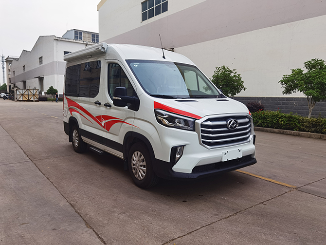 上汽大通V90短軸高（中）頂B型房車(chē)